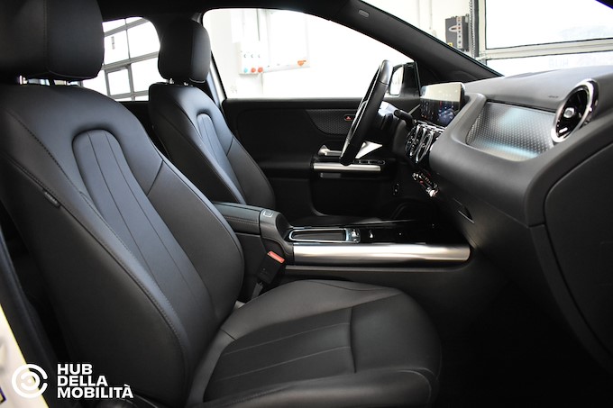 MERCEDES-BENZ GLA 200 d Automatic Progressive Advanced
